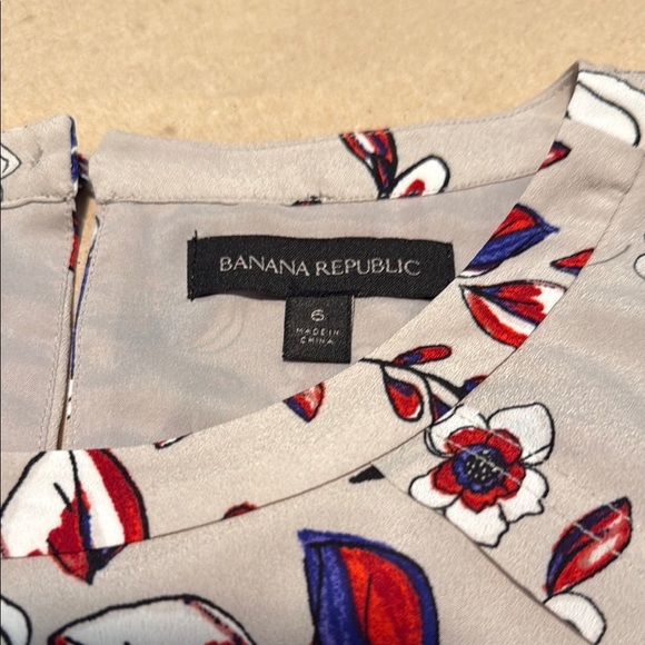 Banana Republic Floral Print Short Sleeve Dress 6 - Picture 8 of 14